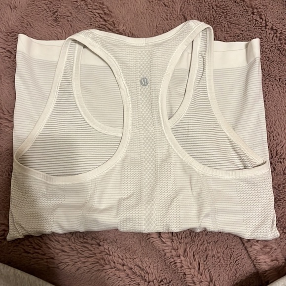 lulu lemon white racer back size 6 - Picture 2 of 2